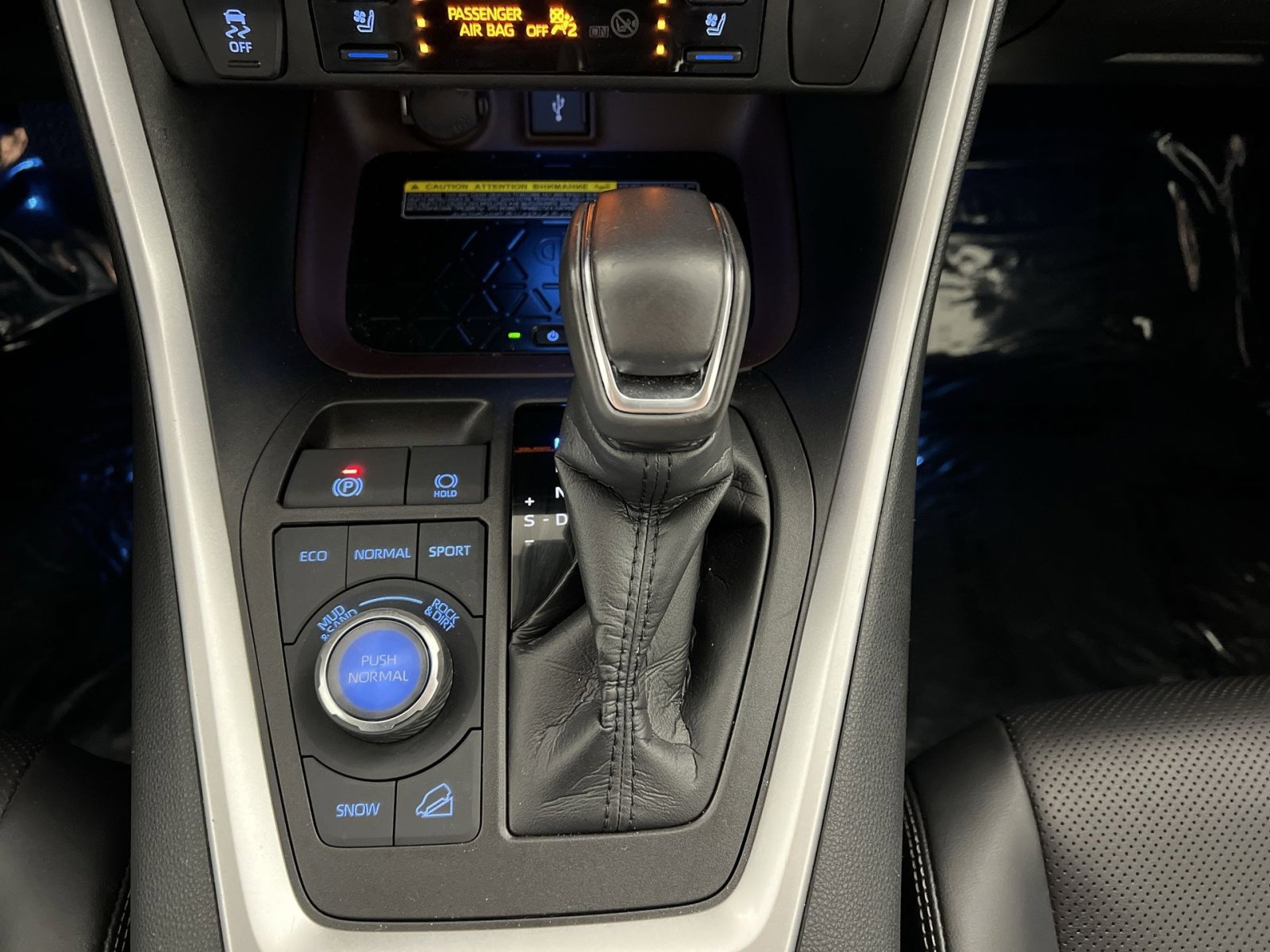 Used 2021 Toyota RAV4 Limited image 20