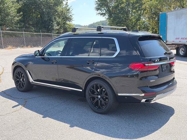Used 2019 BMW X7 xDrive40i w/ Parking Assistance Package AWD/4WD image 4