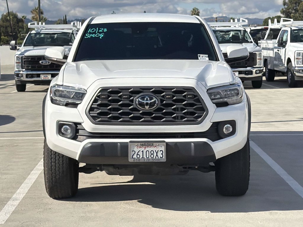 Used 2023 Toyota Tacoma TRD Off-Road w/ Black Out Package (TMS) AWD/4WD image 16