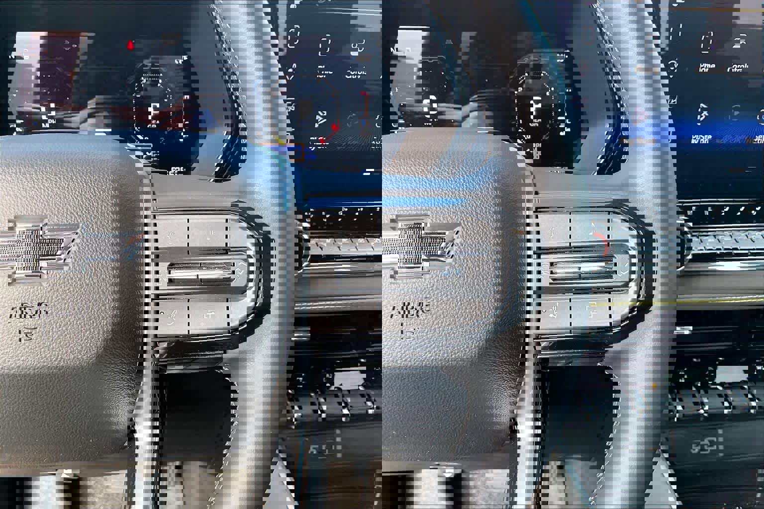 Used 2025 Chevrolet Colorado ZR2 w/ Technology Package image 23