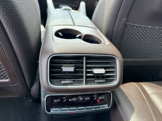 Used 2023 Mercedes-Benz GLS 450 4MATIC image 12
