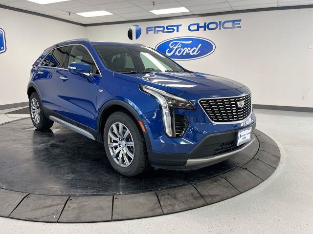 Used 2022 Cadillac XT4 Premium Luxury w/ Safety Alert Package AWD/4WD image 2