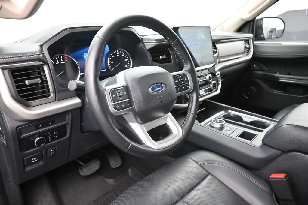 Certified 2024 Ford Expedition Max XLT RWD image 18