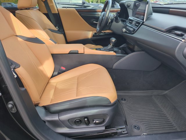 Used 2024 Lexus ES 350 Ultra Luxury w/ Accessory Package (Z2) FWD image 33