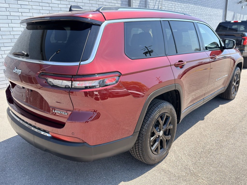 Used 2021 Jeep Grand Cherokee L Limited image 3