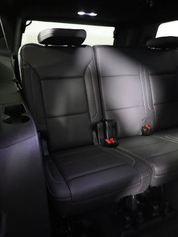 Used 2024 GMC Yukon XL Denali AWD/4WD image 11
