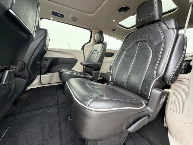Used 2021 Chrysler Pacifica Limited w/ Uconnect Theater Family Group AWD/4WD image 19