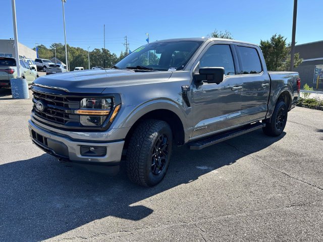 Certified 2025 Ford F150 XLT w/ Equipment Group 302A MID AWD/4WD image 11