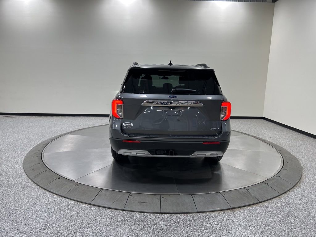 Certified 2023 Ford Explorer XLT w/ Equipment Group 202A AWD/4WD image 8