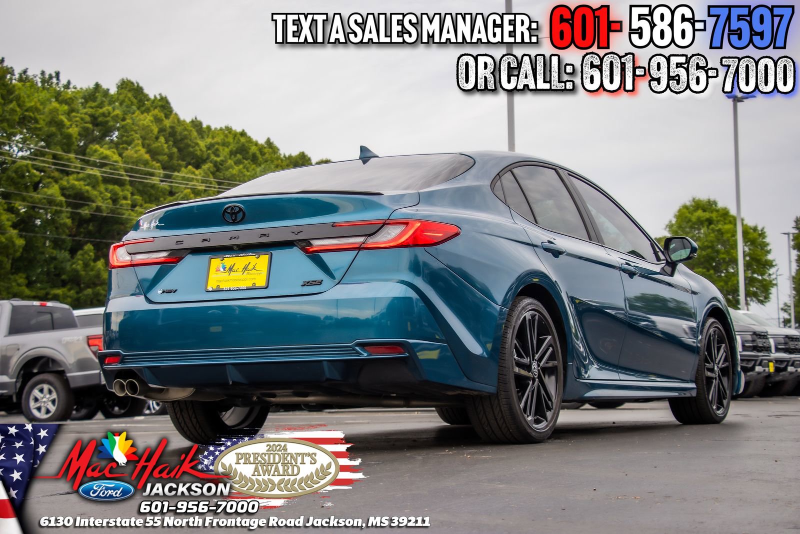 Used 2025 Toyota Camry XSE FWD image 6