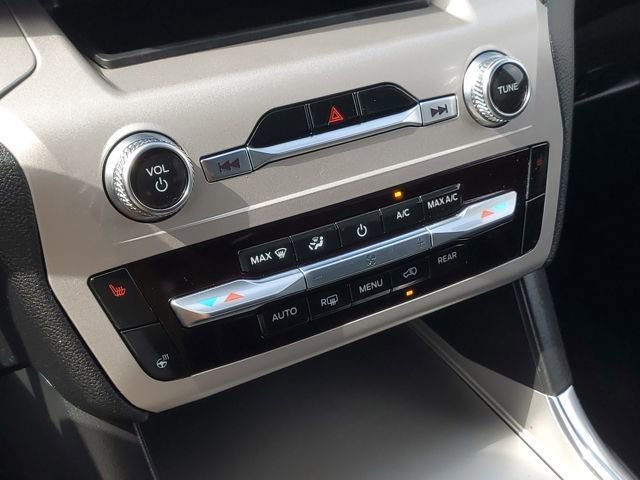 Certified 2023 Ford Explorer XLT w/ Equipment Group 202A image 36