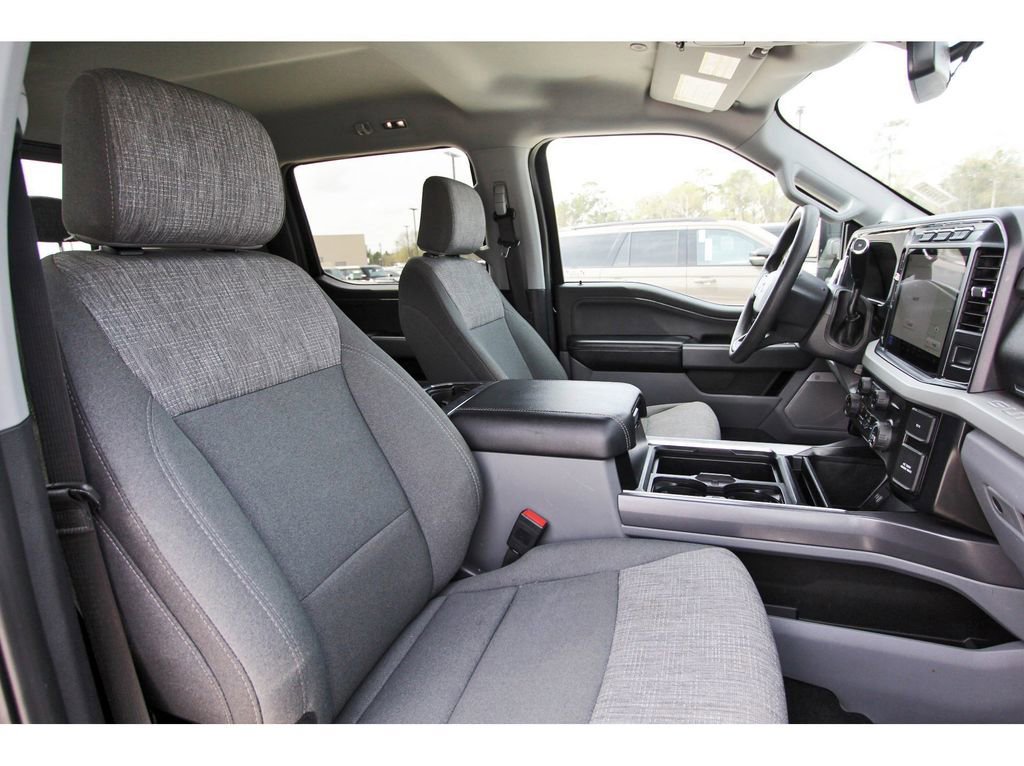 Certified 2024 Ford F250 XLT w/ Black Appearance Package image 26