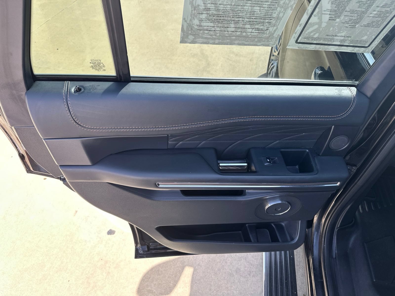 Certified 2023 Ford Expedition Platinum RWD image 14