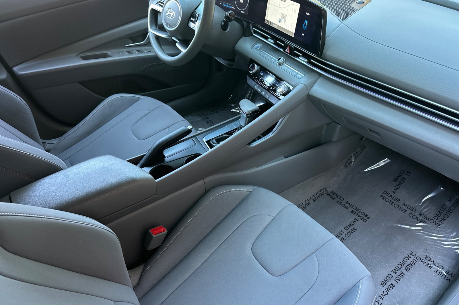 Used 2024 Hyundai Elantra SEL FWD image 18