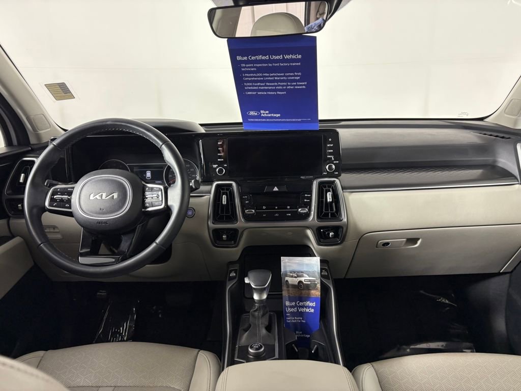 Used 2023 Kia Sorento S w/ Panoramic Sunroof Package image 26