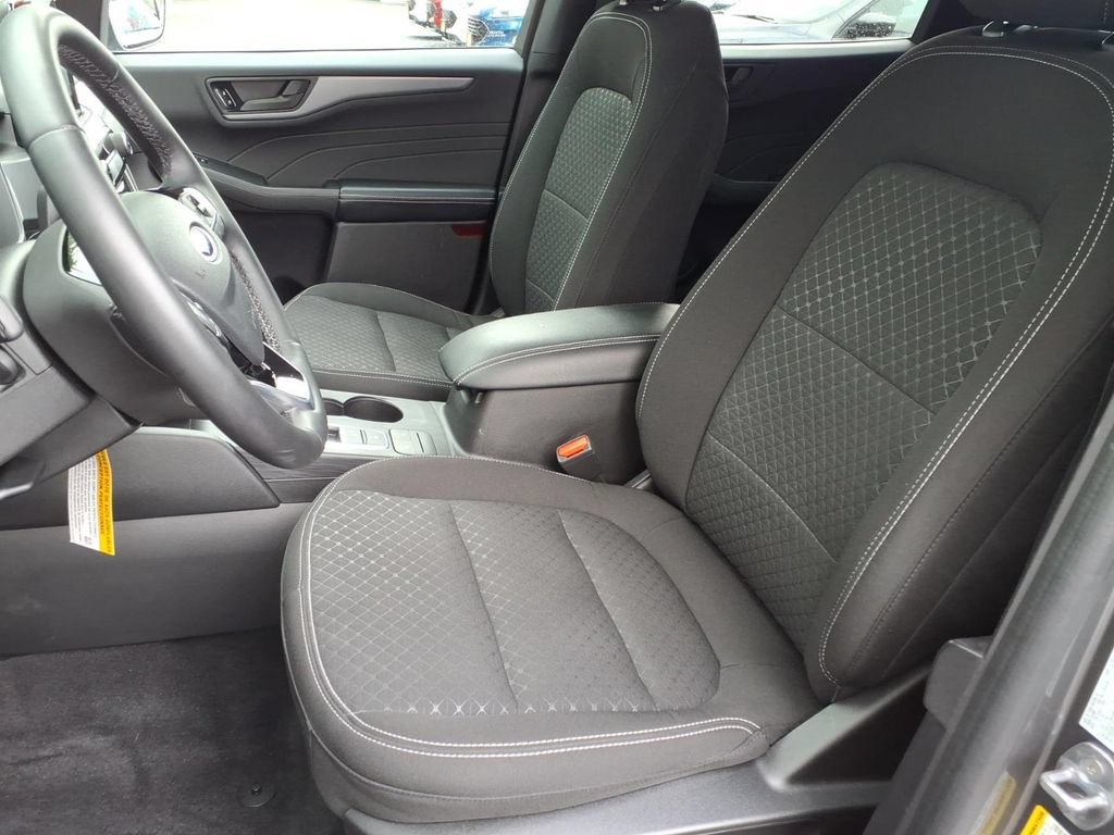 Certified 2023 Ford Escape Active AWD/4WD image 14