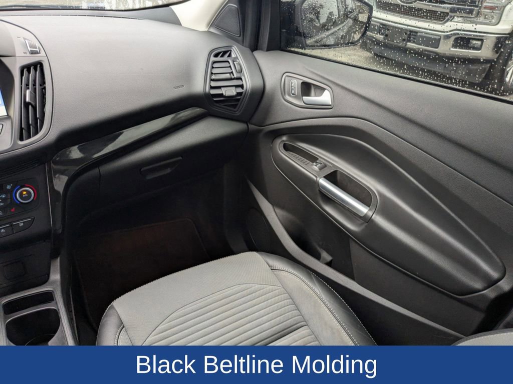 Certified 2019 Ford Escape SE image 20