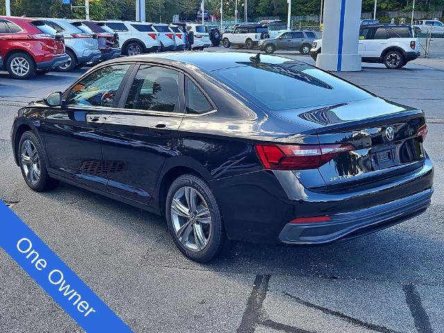 Used 2024 Volkswagen Jetta SE w/ Panoramic Sunroof Package FWD image 29