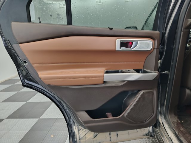 Certified 2022 Ford Explorer King Ranch w/ Technology Package AWD/4WD image 11