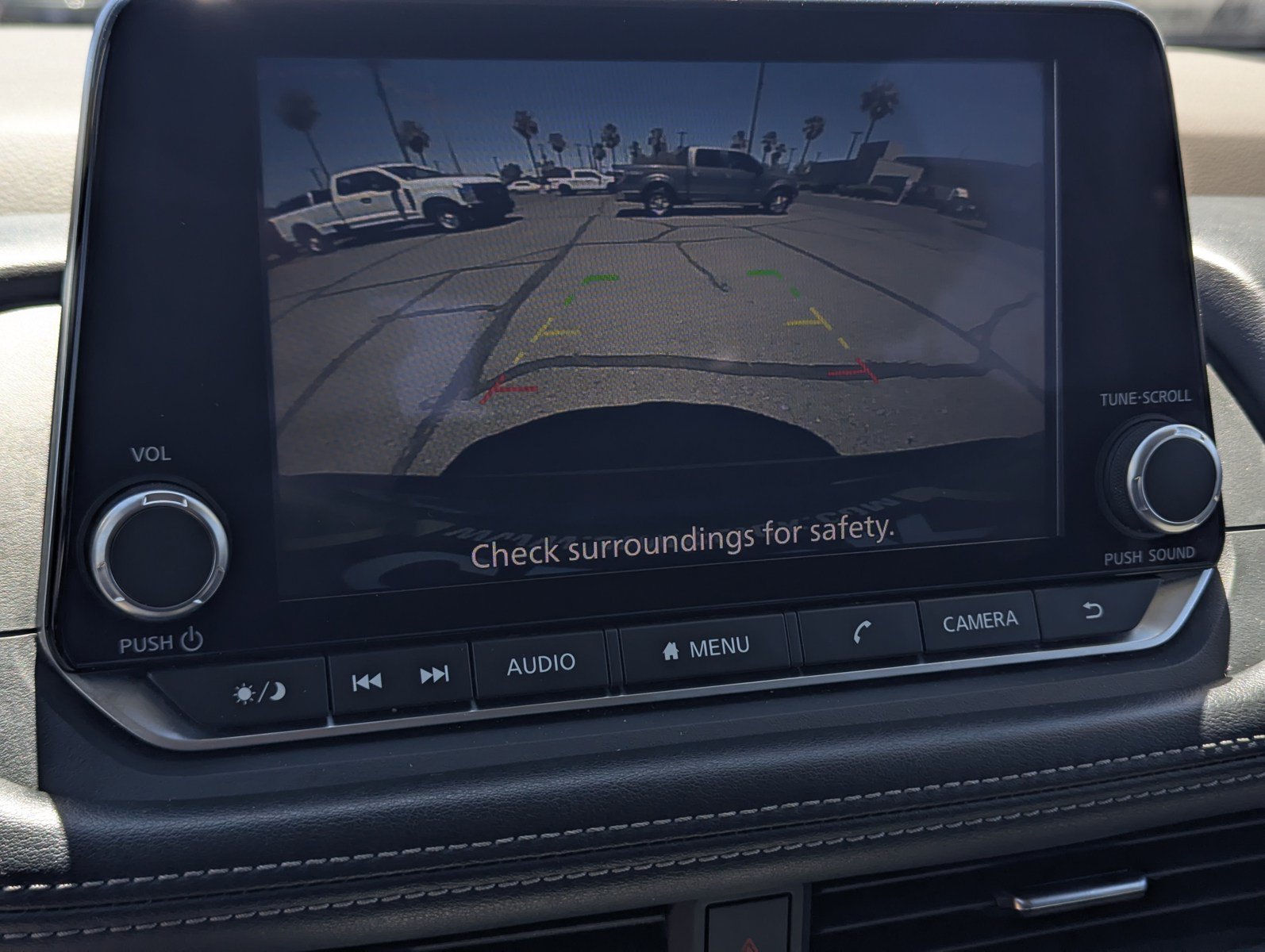 Used 2023 Nissan Rogue SV FWD image 11