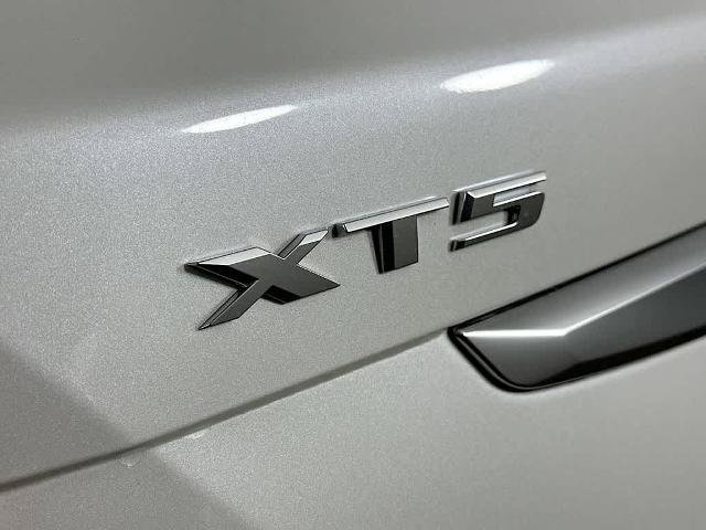 Used 2022 Cadillac XT5 Premium Luxury AWD/4WD image 7
