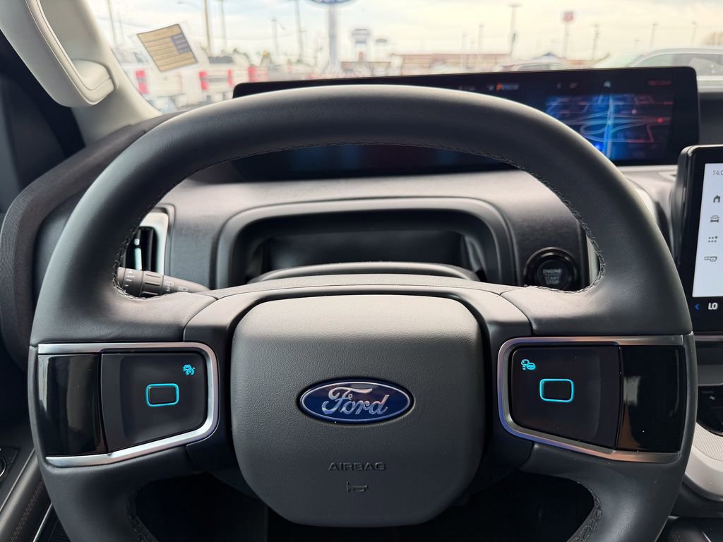 Certified 2025 Ford Expedition Active image 27