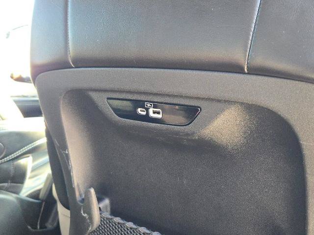Used 2024 Chrysler Pacifica Limited FWD image 11