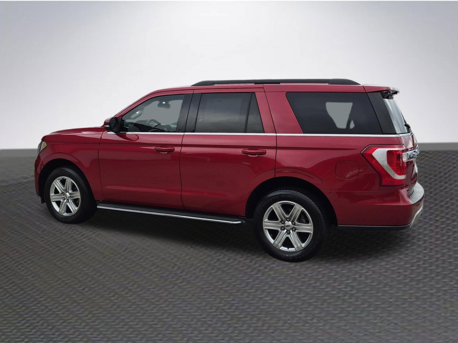 Certified 2021 Ford Expedition XLT RWD image 5