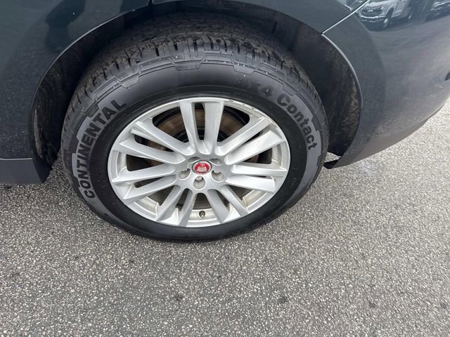 Used 2018 Jaguar F-PACE Prestige image 19