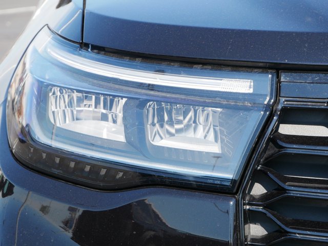 Certified 2025 Ford Explorer ST AWD/4WD image 5
