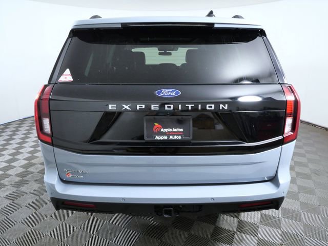 Certified 2025 Ford Expedition Active AWD/4WD image 8