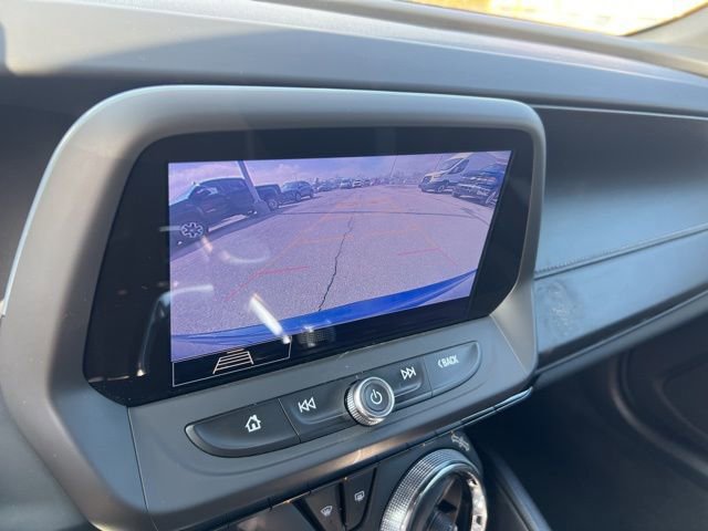 Used 2020 Chevrolet Camaro LT w/ Technology Package image 14