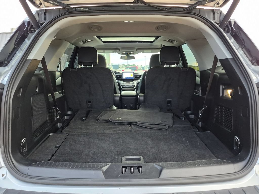 Certified 2023 Ford Explorer XLT w/ Equipment Group 202A AWD/4WD image 27