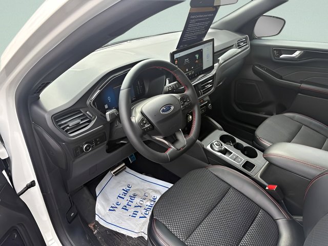 Certified 2024 Ford Escape ST-Line Select w/ Tech Pack #1 AWD/4WD image 4