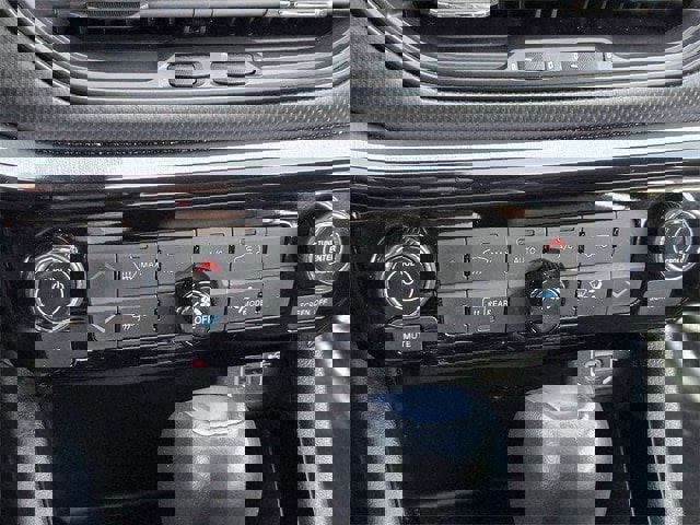 Used 2023 Jeep Compass Trailhawk image 16