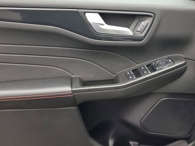 Certified 2024 Ford Escape ST-Line w/ Tech Pack #1 image 9