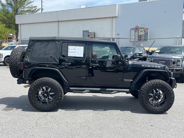 Used 2018 Jeep Wrangler Unlimited Rubicon w/ Connectivity Group AWD/4WD image 2