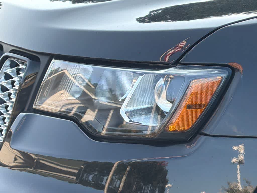 Used 2020 Jeep Grand Cherokee Altitude AWD/4WD image 7