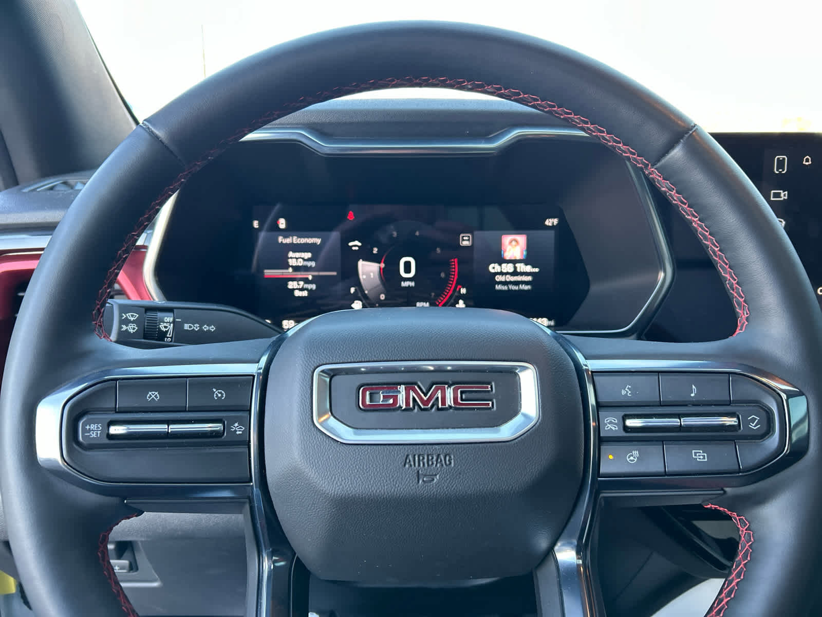 Used 2023 GMC Canyon AT4X image 34