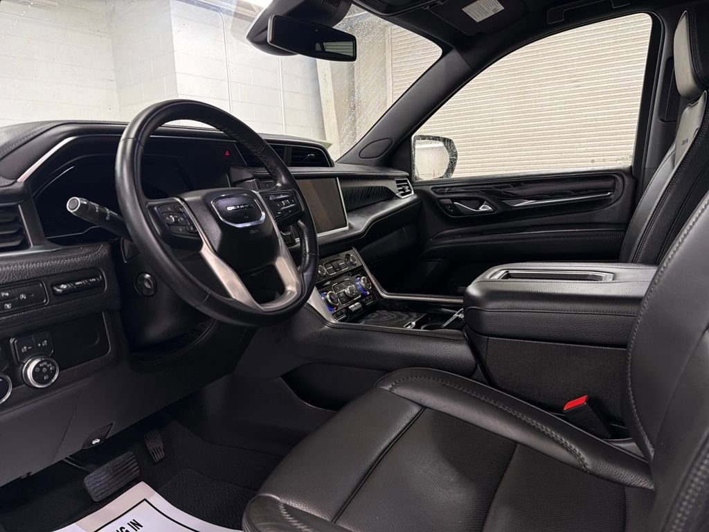 Used 2023 GMC Yukon Denali image 11