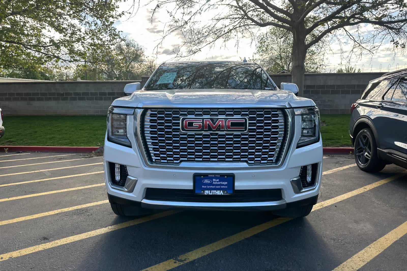 Used 2021 GMC Yukon Denali w/ Denali Ultimate Package AWD/4WD video 2