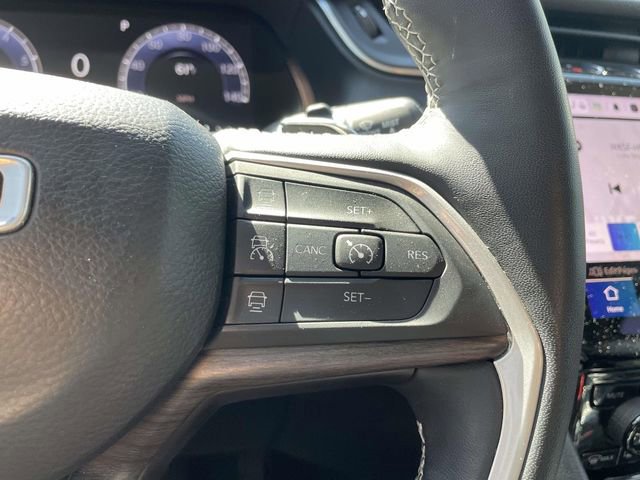 Used 2022 Jeep Grand Cherokee L Limited AWD/4WD image 26
