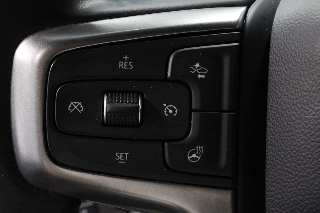 Used 2023 Chevrolet Silverado 1500 LT AWD/4WD image 27