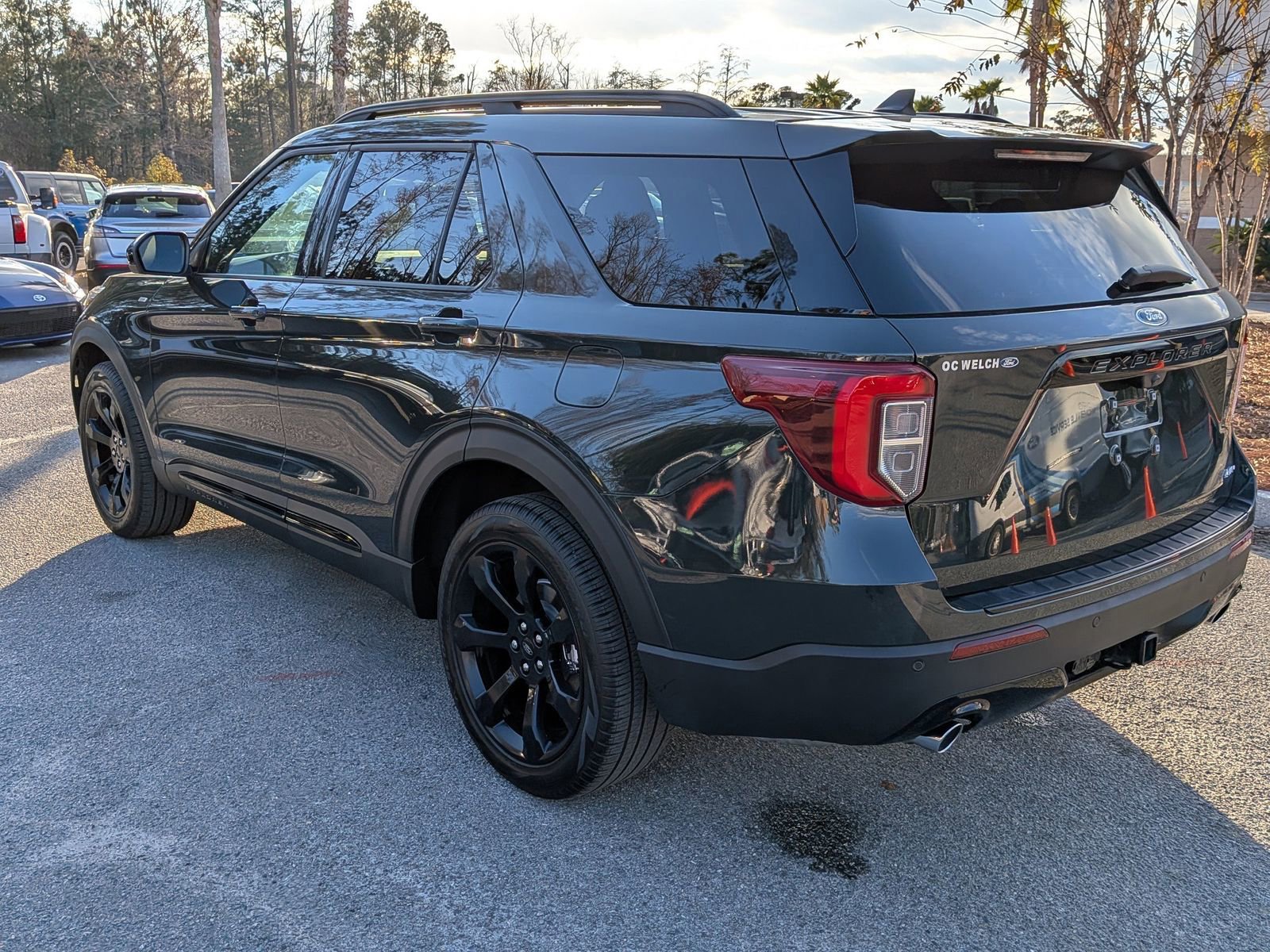 Certified 2023 Ford Explorer ST-Line w/ Class IV Trailer Tow Package image 3