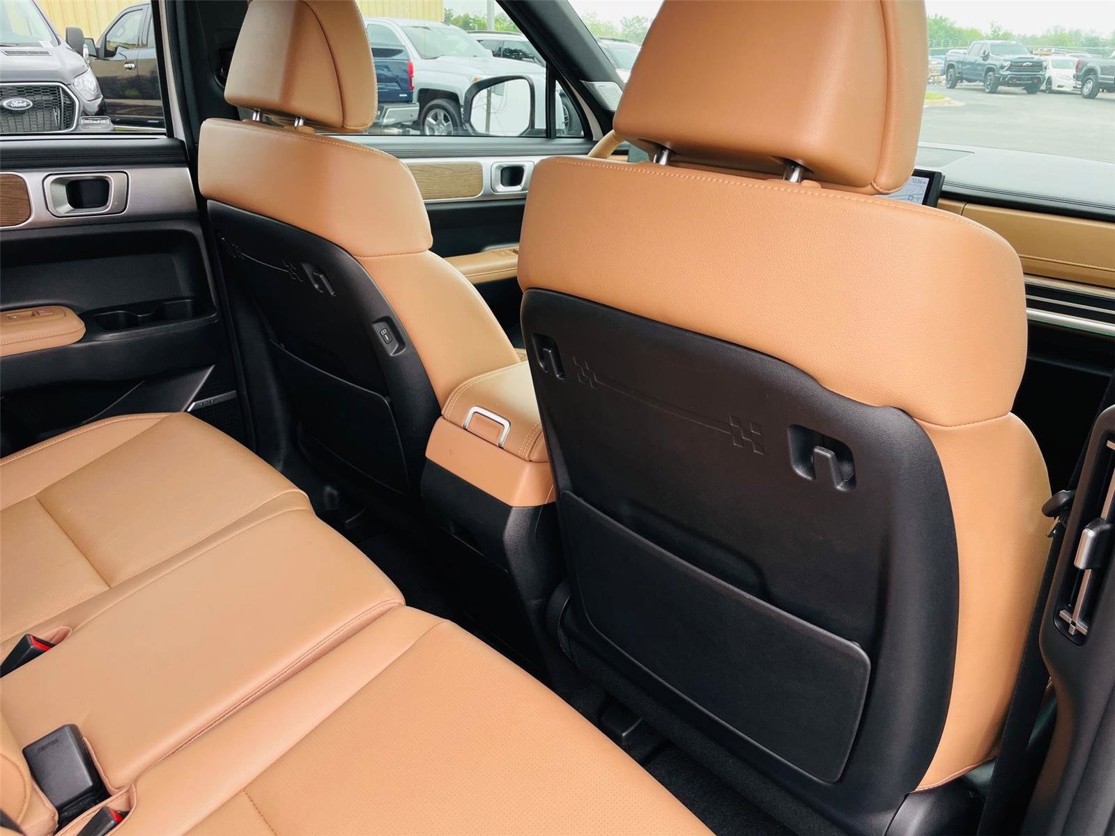Used 2024 Hyundai Santa Fe Limited FWD image 31