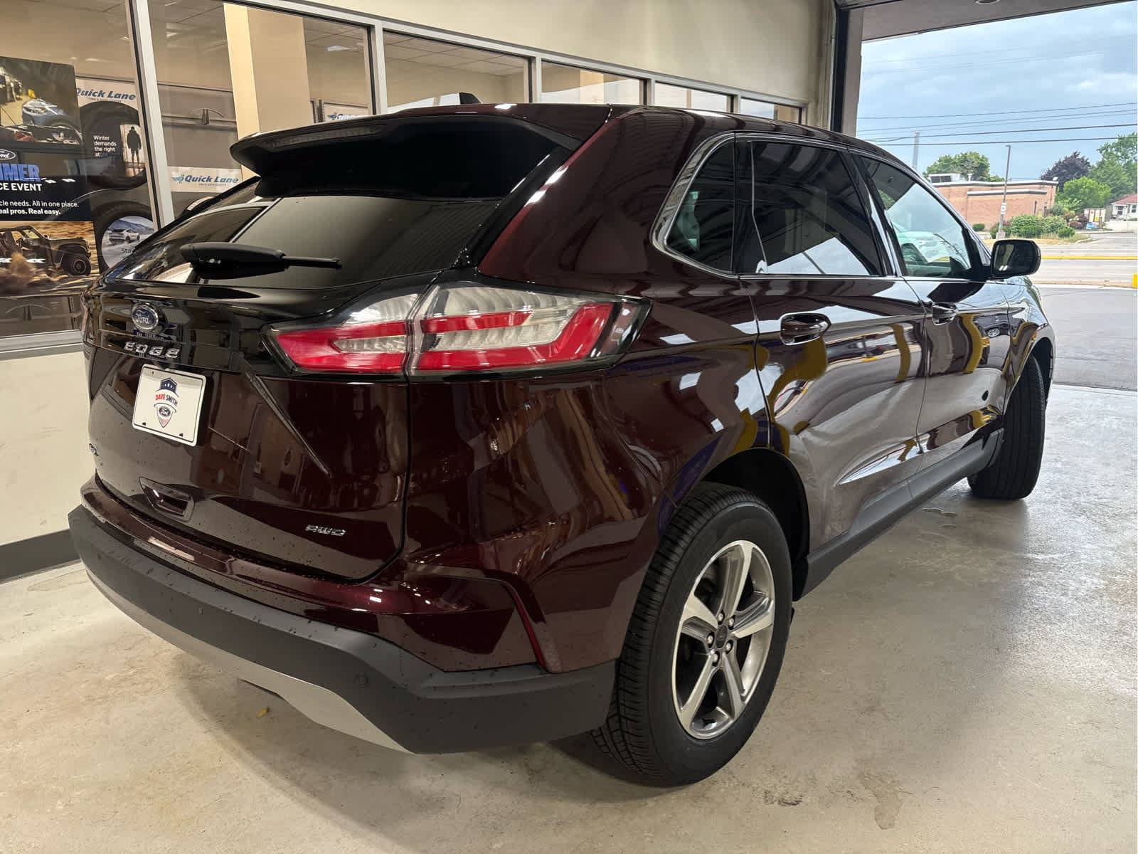 Certified 2023 Ford Edge SEL w/ Convenience Package AWD/4WD image 8