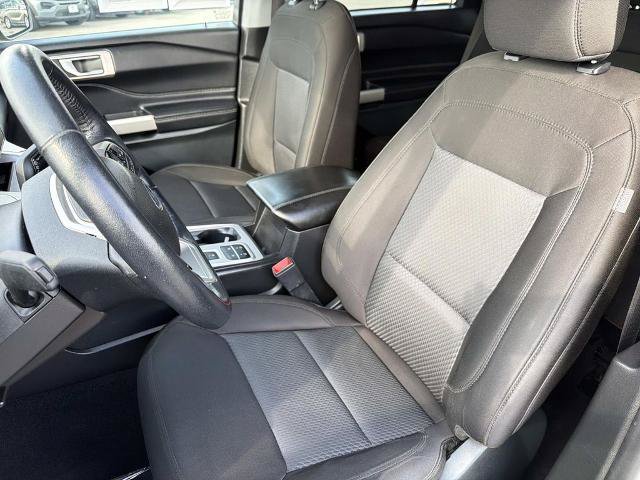 Certified 2023 Ford Explorer XLT RWD image 21