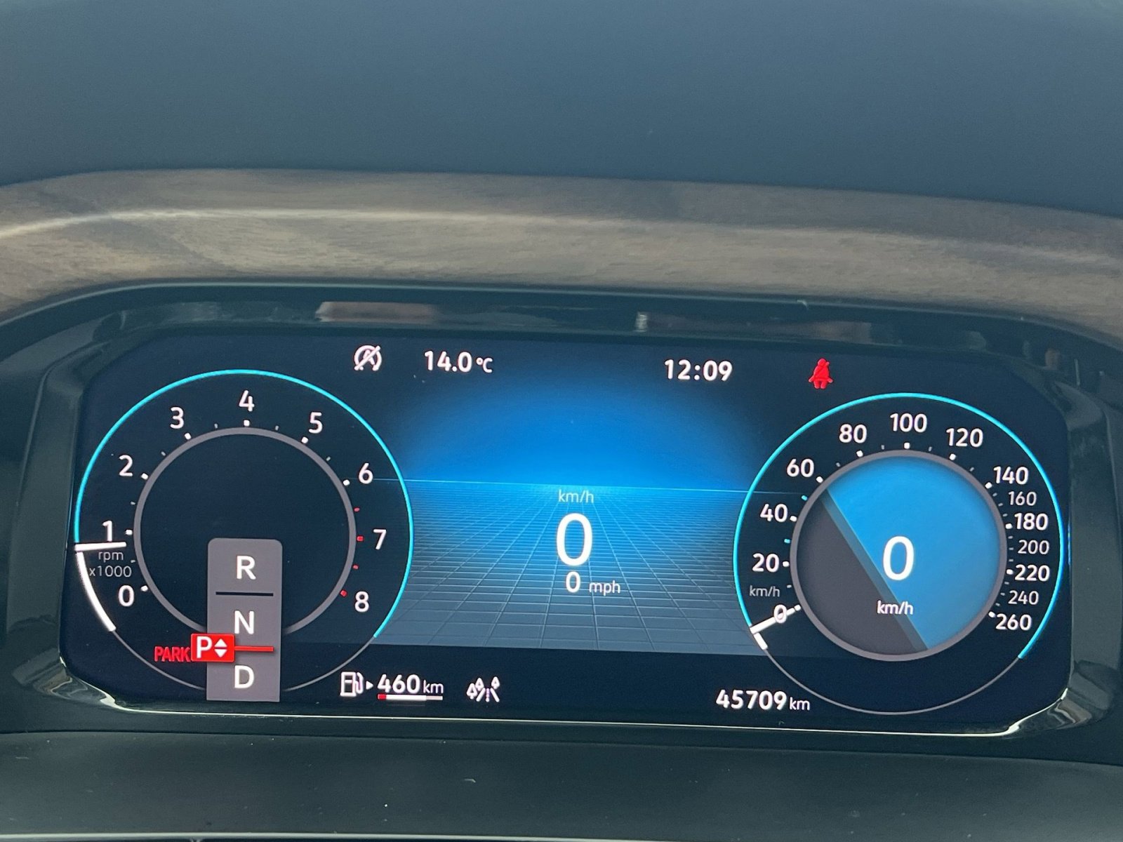 Used 2025 Volkswagen Atlas SE FWD image 25