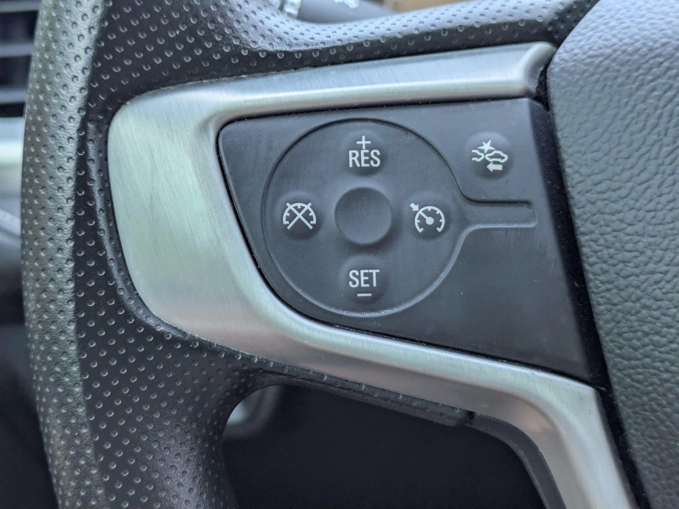 Used 2021 GMC Acadia SLE w/ Driver Convenience Package FWD image 15
