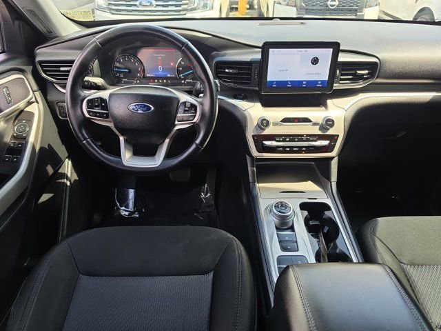 Certified 2022 Ford Explorer XLT RWD image 15